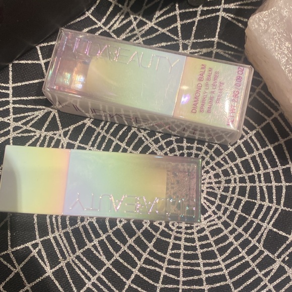 HUDA BEAUTY lipstick “DIRTY THOUGHTS” set - Picture 4 of 5